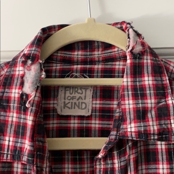 Lightly used LF FURST OF A KIND FLANNELBUTTON DOWN - Picture 5 of 8